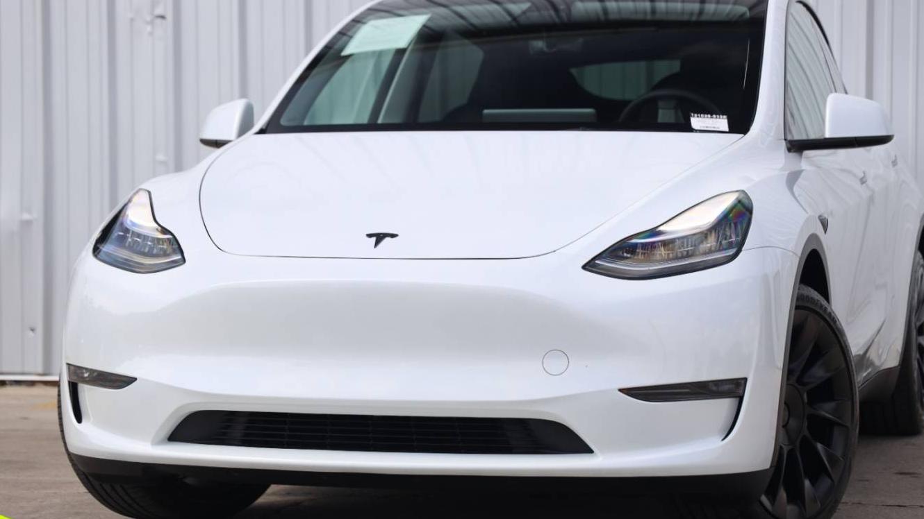 TESLA MODEL Y 2023 7SAYGDEE3PA121028 image